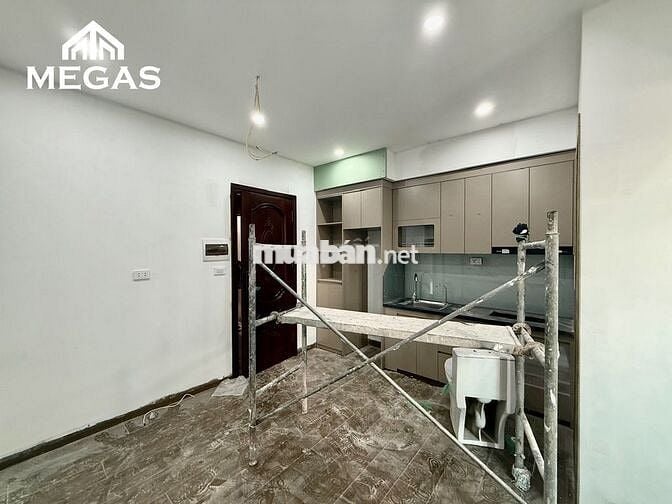 HOT! CĂN 2 ROOMS 1 KHÁCH 2 WC HOÀNG QUỐC VIỆT – GIÁ CỰC TỐT Ở HQV