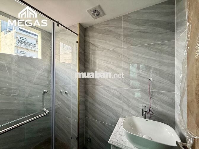 HOT! CĂN 2 ROOMS 1 KHÁCH 2 WC HOÀNG QUỐC VIỆT – GIÁ CỰC TỐT Ở HQV