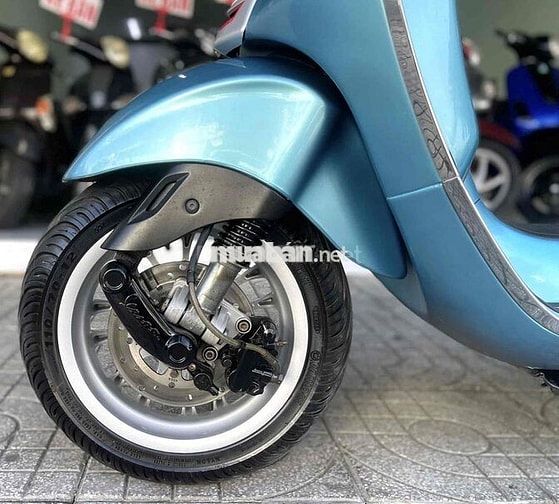 📣 Piaggio Vespa Sprint 125cc Đèn-Vuông Xanh ZiN RG
