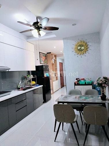 CHO THUÊ CĂN HỘ CHUNG CƯ ERA TOWN ĐỨC KHẢI 2PN 3WC 10TR/THÁNG