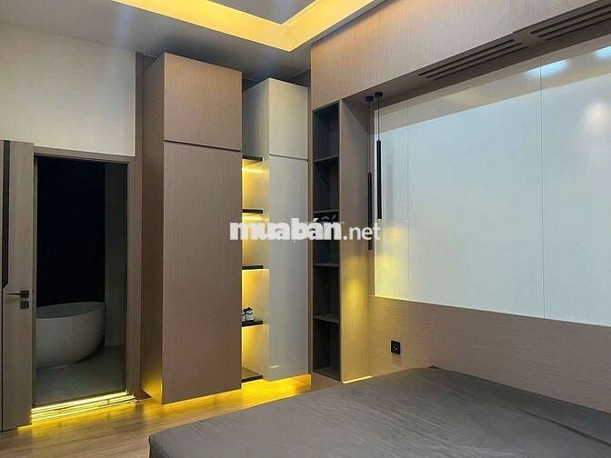 Nhà mặt tiền Hòa Phú, gần trường THCS và THPT Nguyễn Khuyến, giá 10 tr