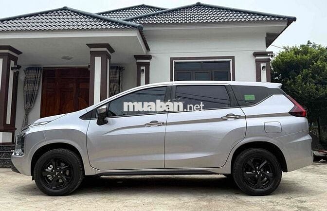 Mitsubishi Xpander AT 2025 Xám bạc 2 vạn km
