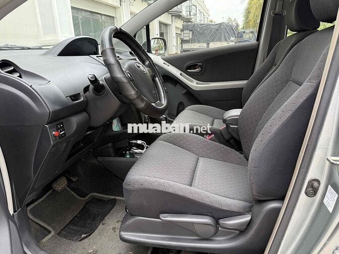 Toyota Hà Đông bán Yaris 1.5 2011 nhập Thái Lan