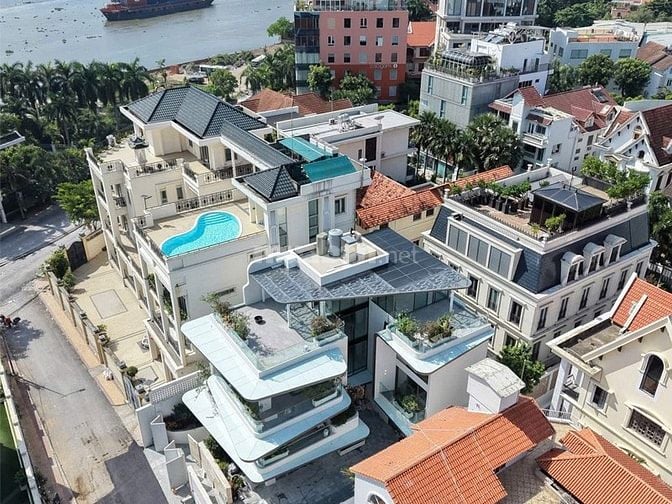 Bán biệt thự Nguyễn Văn Hưởng, Thảo Điền, 446m2, ngang 17.5m, 3 tầng