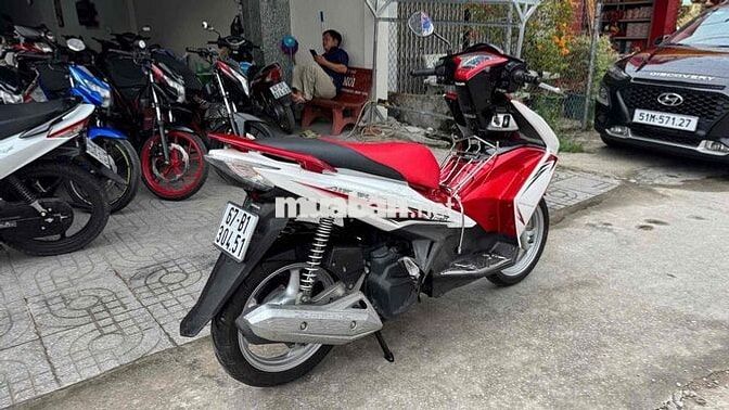 Honda Airblade fi 2013 Trắng đỏ ( hỗ trợ góp )