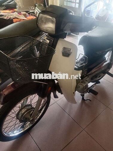 Honda Dream Thái Trắng, Đỏ đô Thái Lan