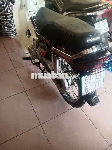 Honda Dream Thái Trắng, Đỏ đô Thái Lan