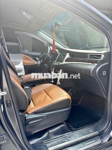 Toyota Innova G 2019 Tự động ghi xám