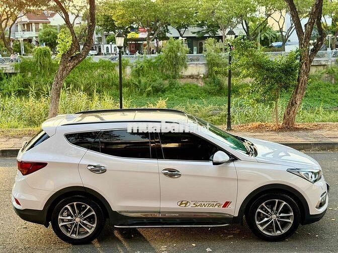 Hyundai Santafe 2016 2.4AT AWD Trắng 85.000 km