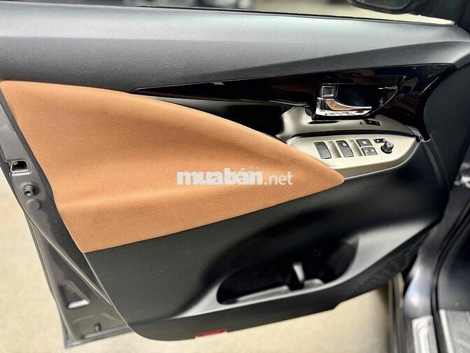 Toyota Innova G 2019 Tự động ghi xám