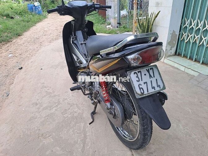 Yamaha Sirius RC Tự động màu Đen
