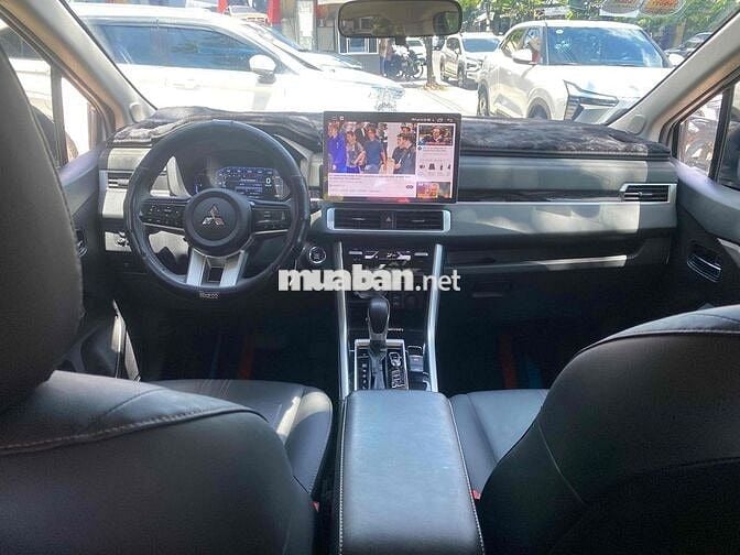Mitsubishi Xpander Premium 2025 34000 km Trắng