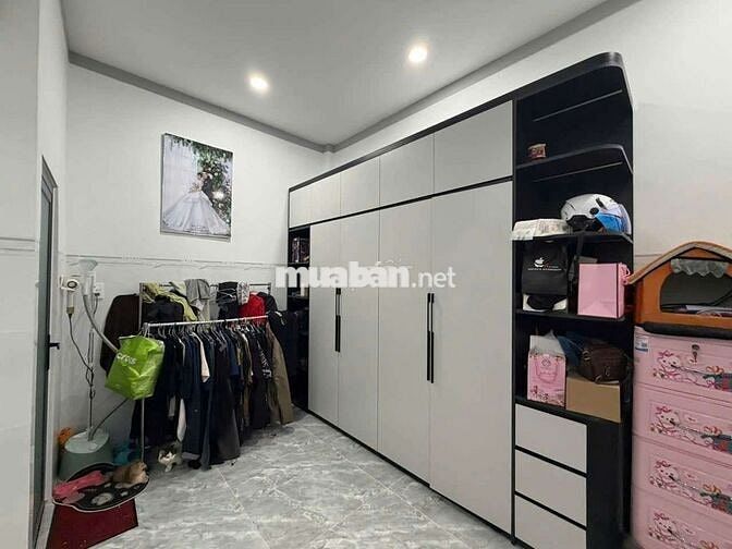 BÁN NHÀ MỚI TINH MỚI XÂY 103,7M2 ĐƯONG NGUYỄN ĐỨC THIỆU TẶNG NỘI THẤT
