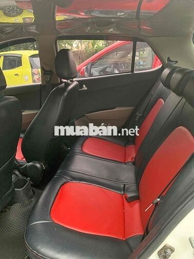Hyundai i10 Số tự động