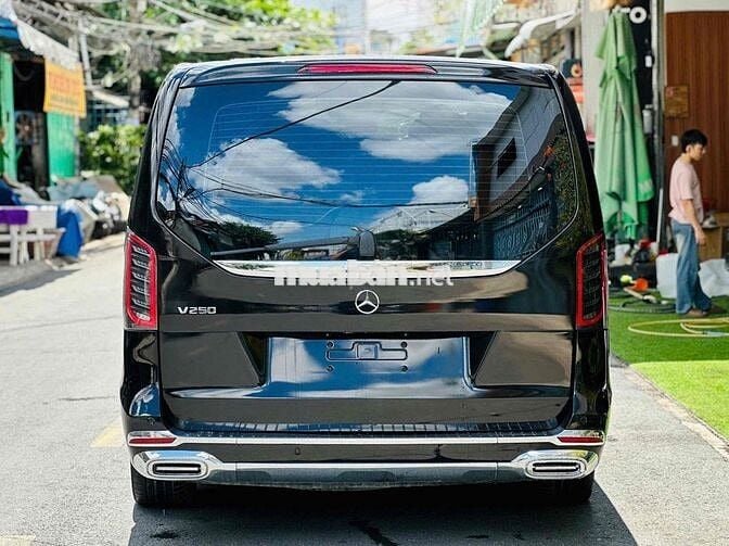 Mercedes V250 Up Full Maybach Model 2022