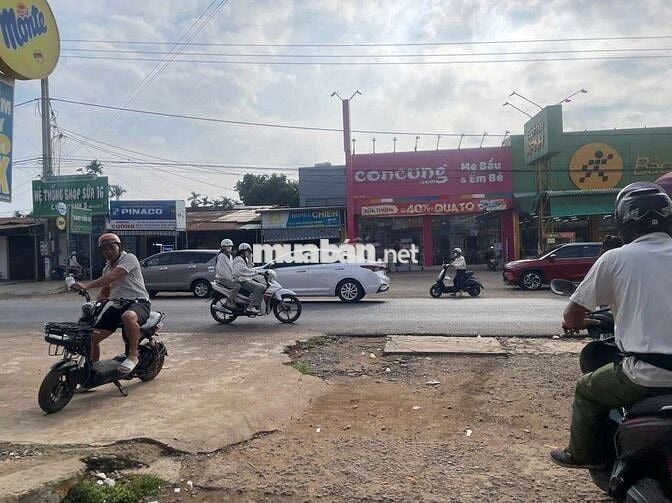 Cho Thuê nguyên căn 14m mặt tiền trung tâm chợ Trung Hoà