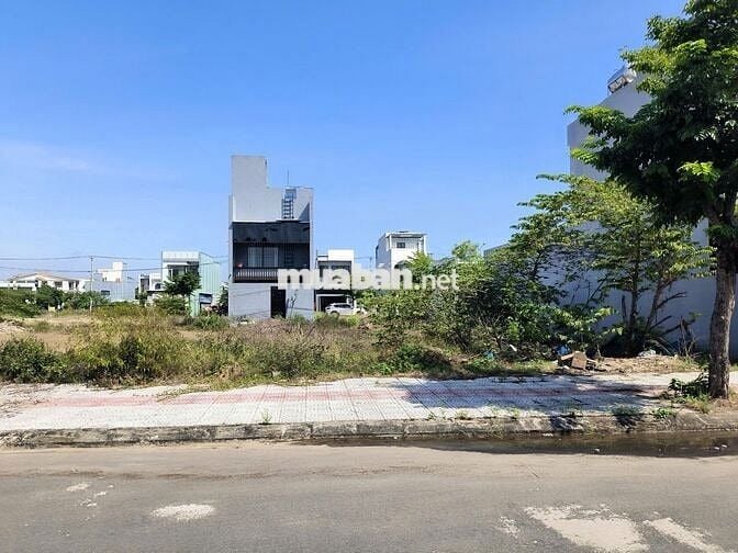 Chính Chủ Thầy Đẳng bán đất đường Phi Bình 4 Khu Hòa Quý giá rẻ 3.9 tỷ