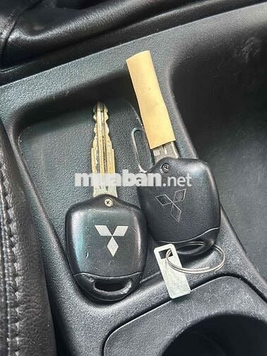 Mitsubishi Pajero Sports 2016 2.5 máy dầu số sàn