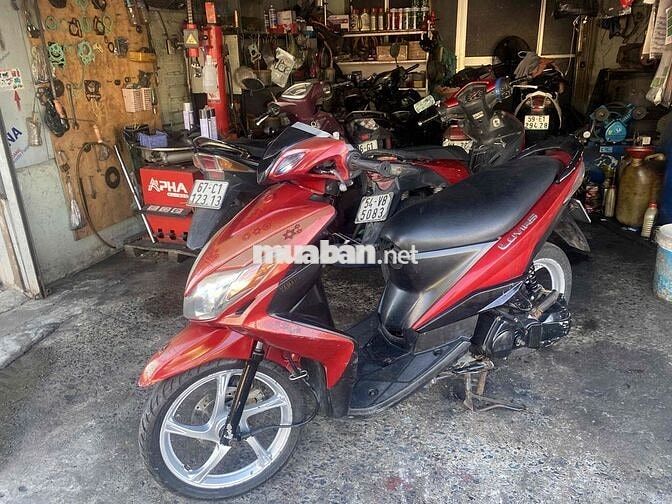 Yamaha Luvias 2010 màu Đỏ