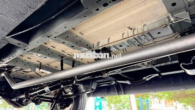 Ford Transit 2017 Bản Trung Bạc
