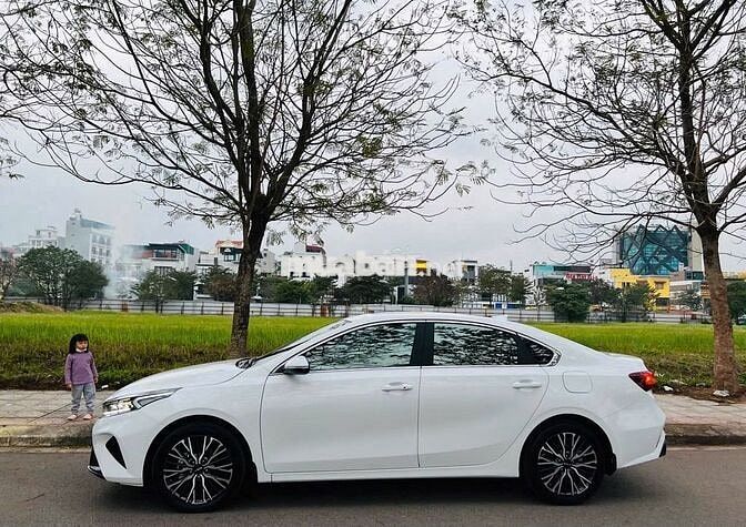 Kia K3 Premium 1.6 2022 Trắng 24.000 km