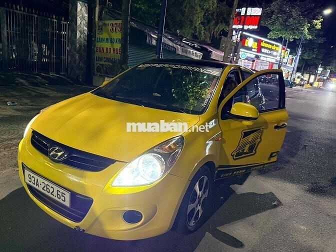 Hyundai i20 2011 Vàng 5 chỗ