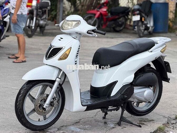 Honda SH Trắng