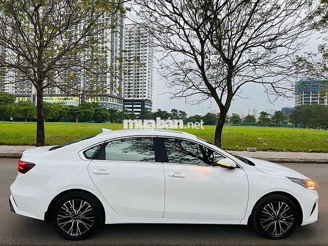 Kia K3 Premium 1.6 2022 Trắng 24.000 km