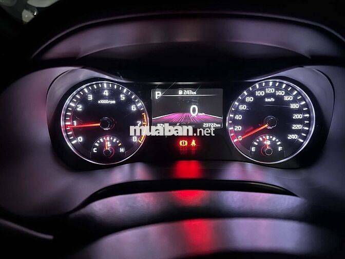 Kia K3 Premium 1.6 2022 Trắng 24.000 km