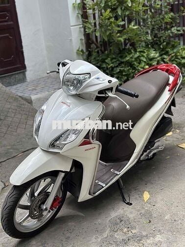 Honda Vision 2016 Trắng chính chủ ký