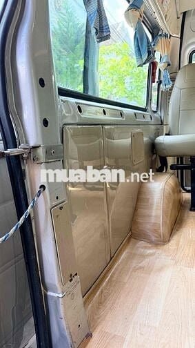 Ford Transit 2017 Bản Trung Bạc