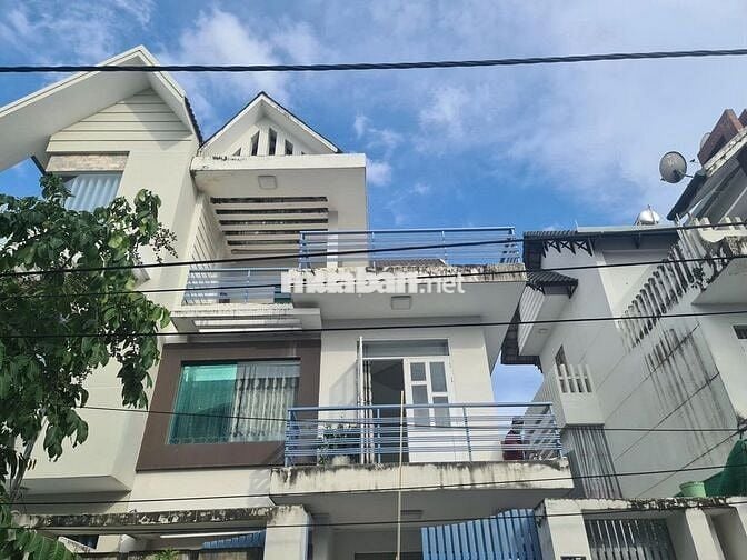 Cho thuê nhà biệt thự mini P7 Q8 (đoạn Lê Bôi - Phạm Thế Hiển)