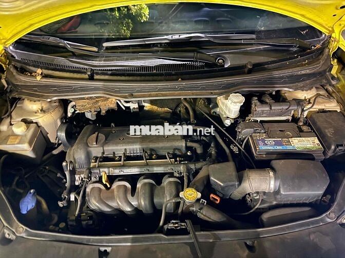 Hyundai i20 2011 Vàng 5 chỗ