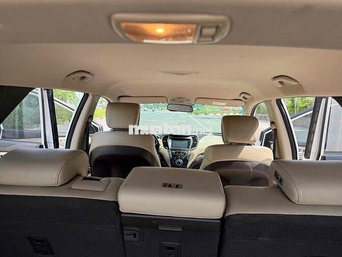 Hyundai Santa Fe 2018 Dầu Trắng