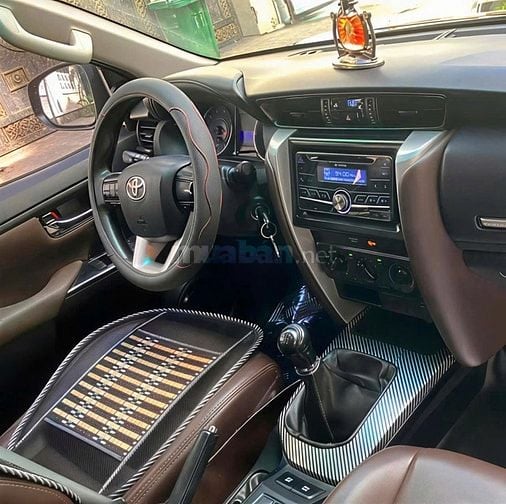 Gia đình bán xe Toyota Fortuner bản G SX 2019