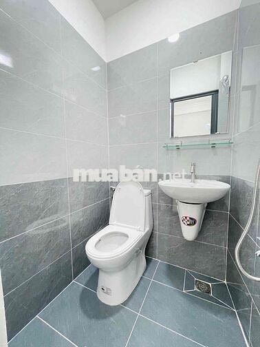NHÀ PHAN VĂN TRỊ P11 BÌNH THẠNH 4 TẦNG NỞ HẬU GẦN MT 5.45 TỶ TL