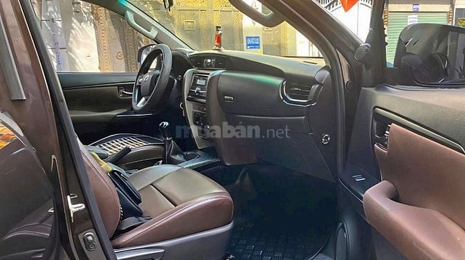 Gia đình bán xe Toyota Fortuner bản G SX 2019