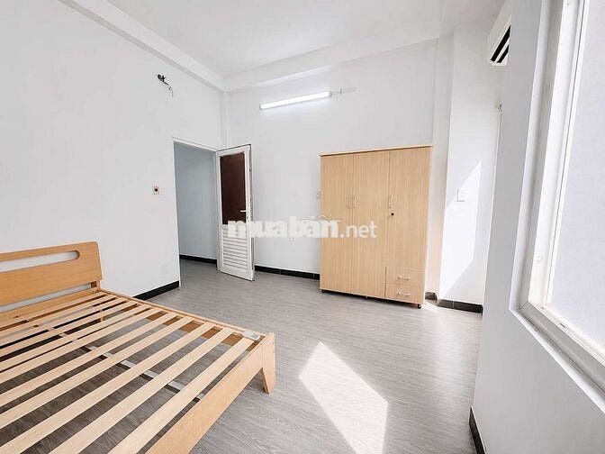 CHO THUÊ 2PN RIÊNG BIỆT 2 MÁY LẠNH CÓ CỬA SỔ TRỜI KẾ NGÃ TƯ HÀNG XANH🌿