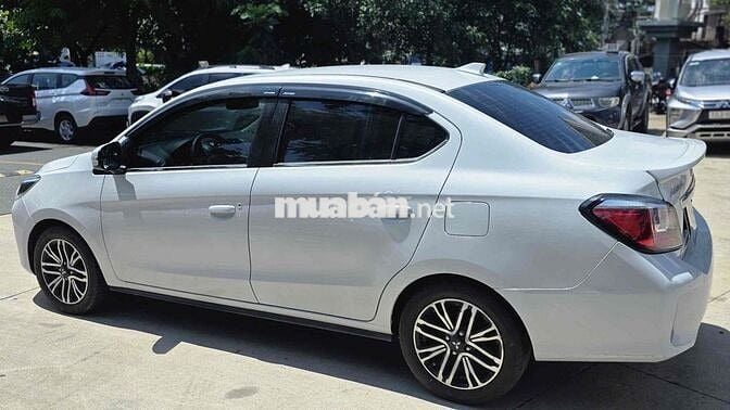 Mitsubishi Attrage Premium 2022 Trắng 32.000 km