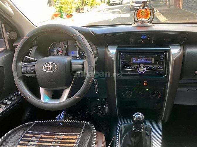 Gia đình bán xe Toyota Fortuner bản G SX 2019