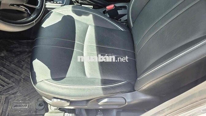 Mitsubishi Attrage Premium 2022 Trắng 32.000 km