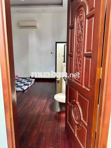 Bán mặt tiền kinh doanh khu Vip , 4,5 x16, hướng nam