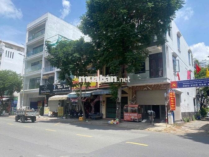 Bán mặt tiền kinh doanh khu Vip , 4,5 x16, hướng nam