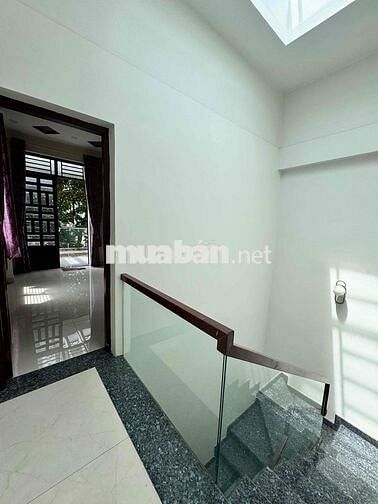 Bán mặt tiền kinh doanh khu Vip , 4,5 x16, hướng nam
