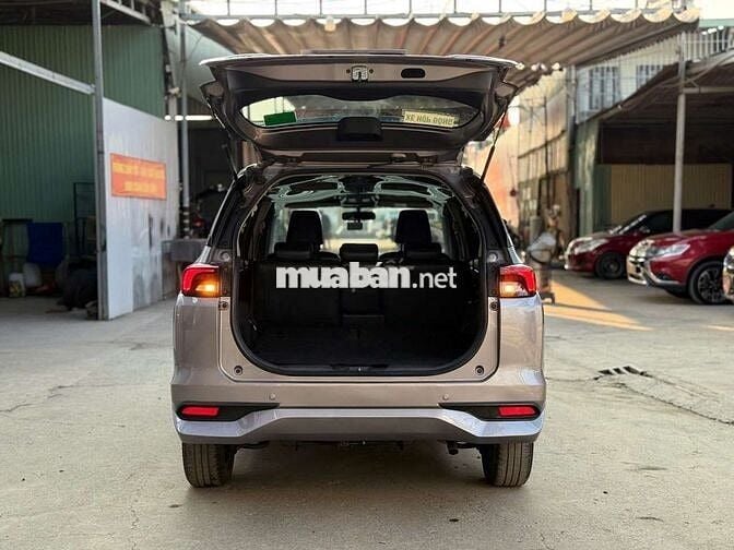 Toyota Avanza 2024 Premio 1.5CVT,màu xám