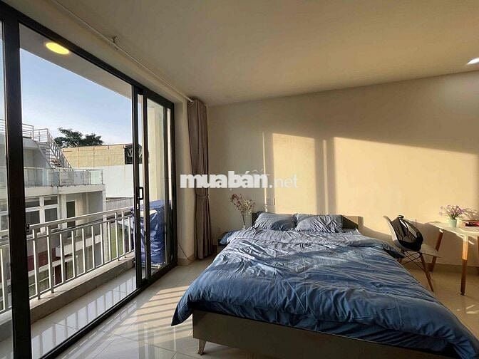 CĂN HỘ STUDIO THOÁNG MÁT NGAY GẦN CHỢ HẠNH THÔNG TÂY,GẦN CV LÀNG HOA