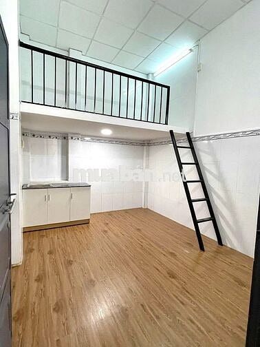 Phòng cho thuê có máy lạnh cửa sổ trời giá rẻ gần Cv Làng Hoa