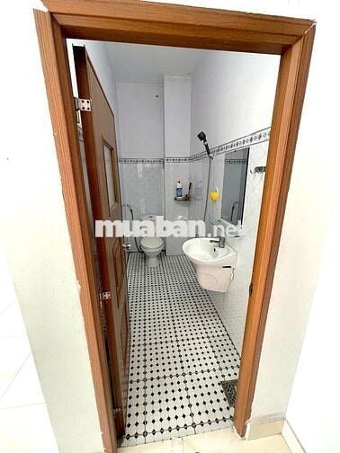 Cho thuê phòng trọ gần ngã tư bốn, nhà riêng không chung chủ
