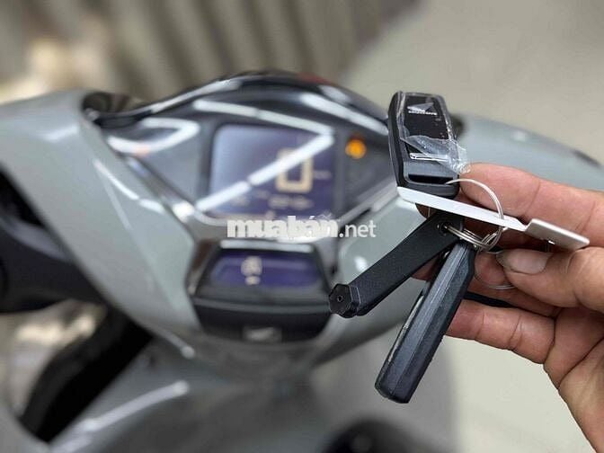 Honda SH 125i ABS 2023 Xám 2000 km