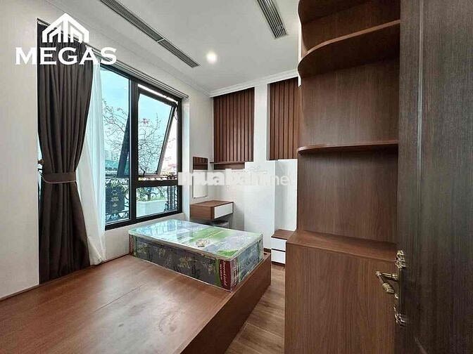 Ô tô đỗ cửa, nhà 2n1k tách bếp nhà mới tinh, mặt đường Mỹ Đình